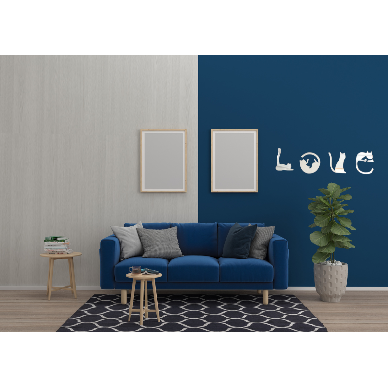 "LOVE" Decorative Mirror – Cat-Shaped Letters