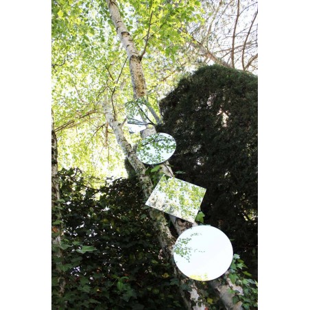 Exemple de composition de miroirs de jardin à accrocher